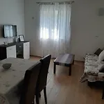 Apartment Butterfly - For Rest And Relaxation Split